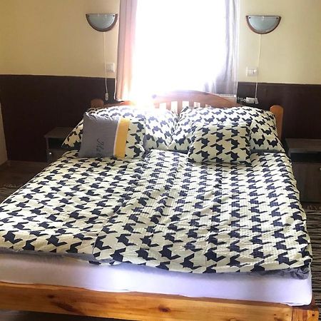 Bed and Breakfast Convoy Panzio Szajol Zewnętrze zdjęcie