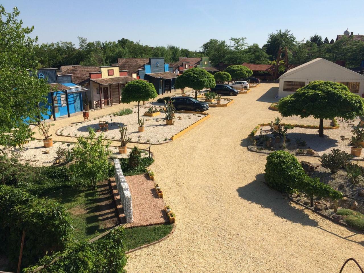 Bed and Breakfast Convoy Panzio Szajol Zewnętrze zdjęcie